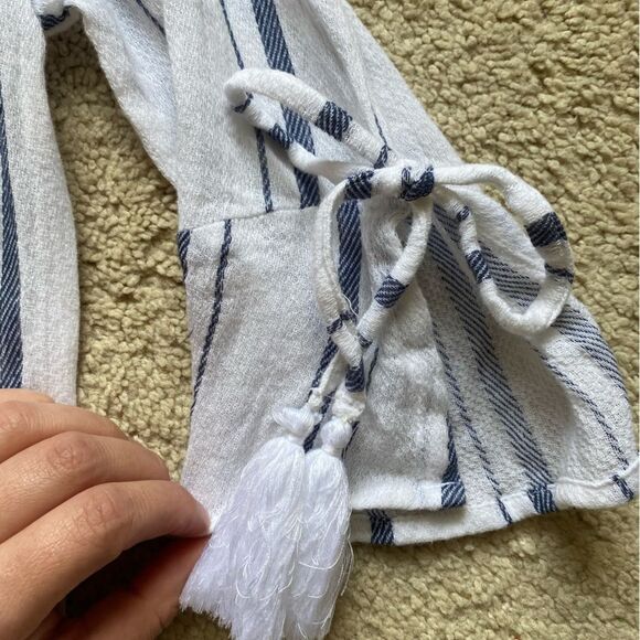 Lucky Brand White and Navy Striped Off-The-Shoulder Swimsuit Cover-Up - Picture 5 of 8